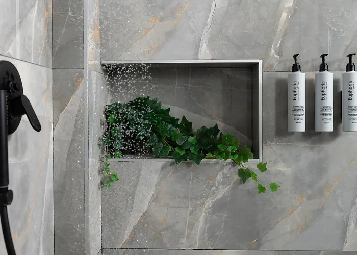 Heaven Thessaloniki Airport Neon Rysion