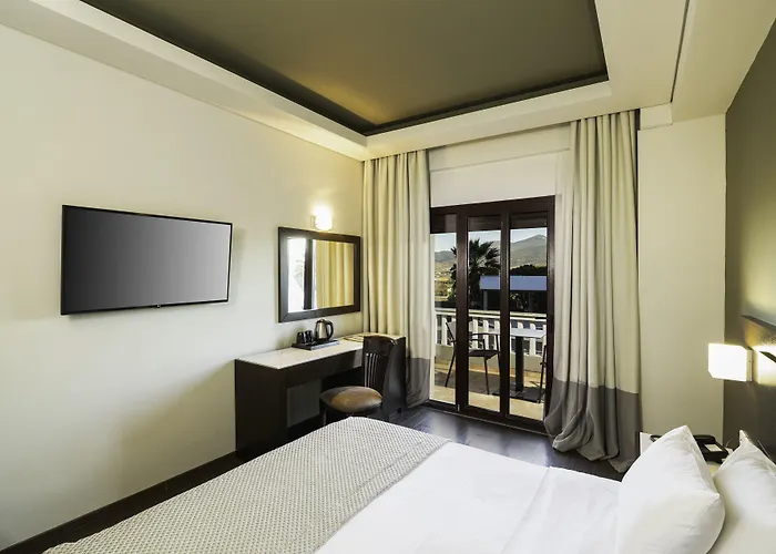 Heaven Thessaloniki Airport Hotel 4*