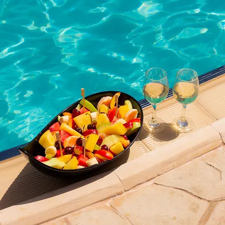 호텔 Heaven Thessaloniki Airport 4*