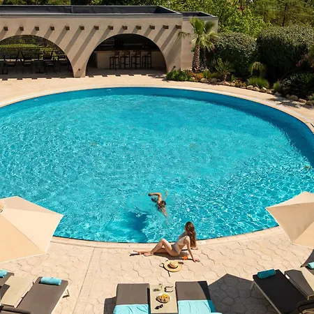 Heaven Thessaloniki Airport Hotel 4*