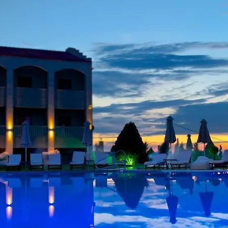 호텔 Heaven Thessaloniki Airport 4*