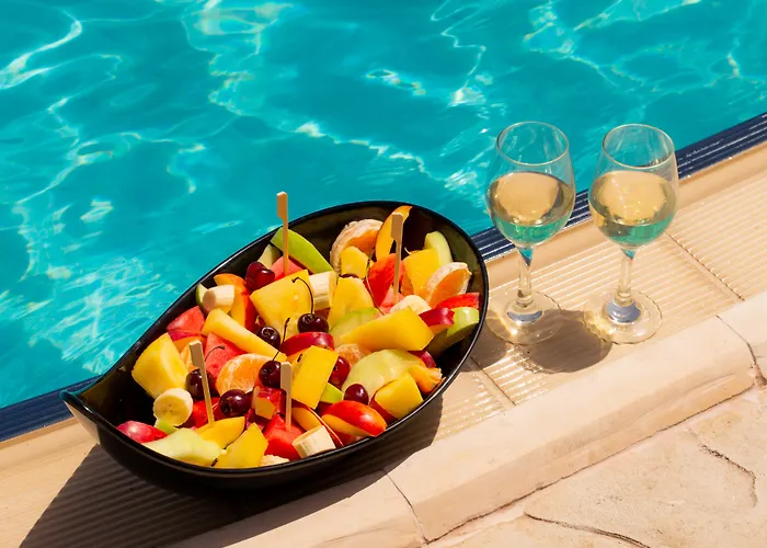 酒店 Heaven Thessaloniki Airport 4*