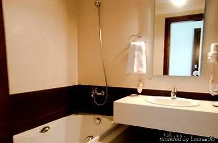 酒店 Heaven Thessaloniki Airport 4*