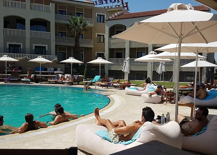 Heaven Thessaloniki Airport 酒店