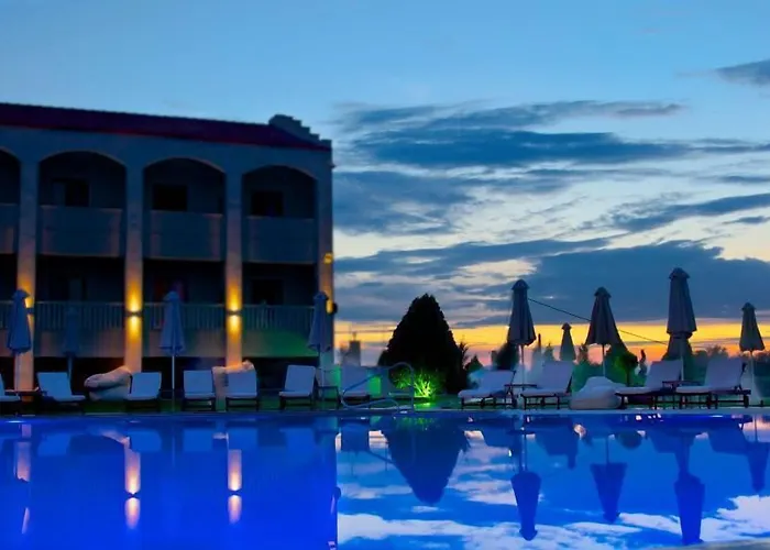 酒店 Heaven Thessaloniki Airport 4*