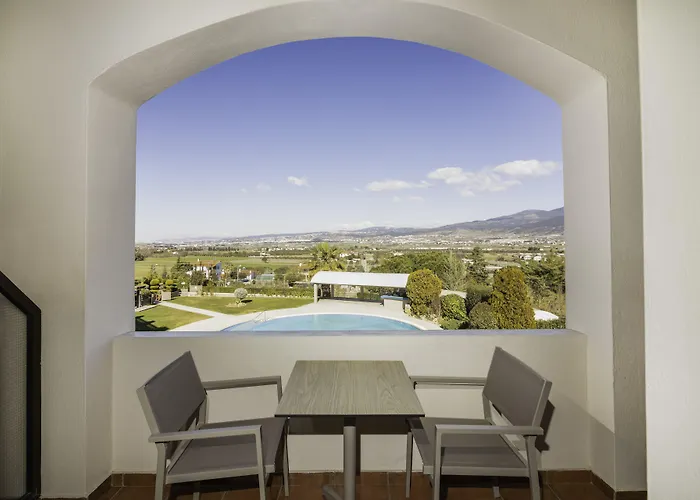 Heaven Thessaloniki Airport 酒店 4*